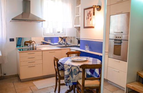 Brusuglio Apartment | CasaBlu
