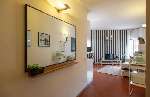Iseo Apartment | Central square