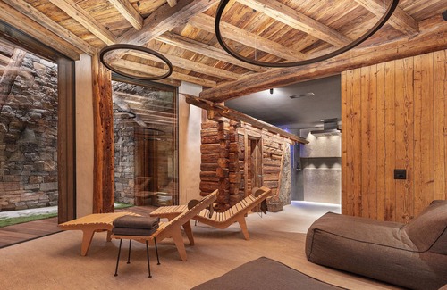 Livigno Ski Chalet | Chalet "Akchalet Akon" with Mountain View, Heated Indoor Pool & Wi-Fi