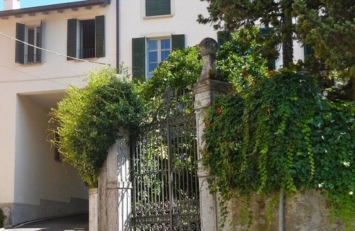 Bellagio Apartment | Charming romantic apartment in an ancient villa in Bellagio, close to lakeshore