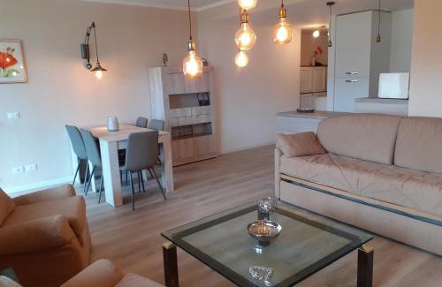 Luino Apartment | Cordelia 4