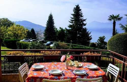 Luino Apartment | Cordelia 5 apartment with lake view and pool
