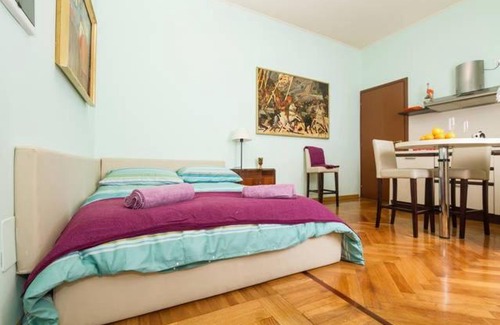 Centro Direzionale Apartment | Cornalia Apartment