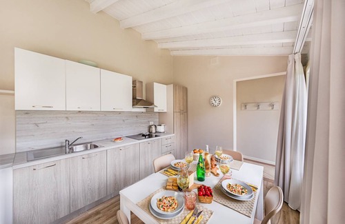 Toscolano Maderno Apartment | Corte Benaco by Wonderful Italy - Marzemino