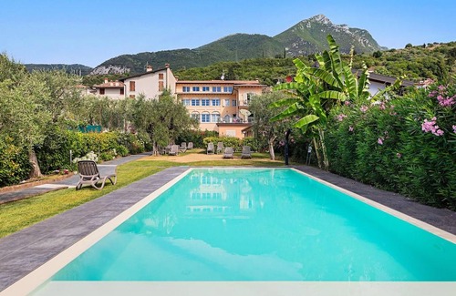 Toscolano Maderno Apartment | Corte Benaco by Wonderful Italy - Marzemino