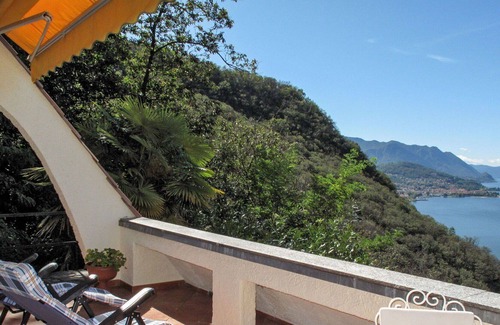Poppino Apartment | Cosy apartment for 3 people with TV, terrace, pets allowed and parking