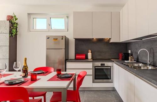 Consiglio di Rumo Apartment | Cosy apartment for 4 people with WIFI, pool, A/C, TV and balcony