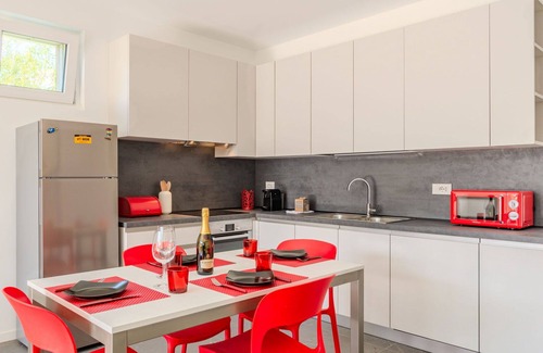 Consiglio di Rumo Apartment | Cosy apartment for 4 people with WIFI, pool, A/C, TV and balcony