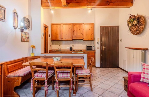 Ponte di Legno Apartment | Cosy apartment for 4 guests with TV and panoramic view