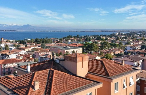 Desenzano del Garda Apartment | Desenzanoloft La Finestra sul Lago