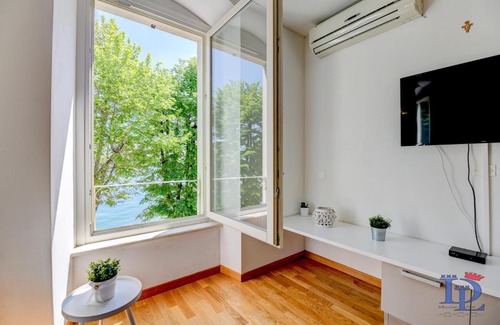Desenzano del Garda Apartment | DesenzanoLoft Blue Eyes