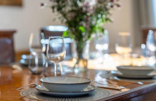 Acquabella Apartment | Duomo 7 min - Historic Luxury 3 Bedrooms Apartment