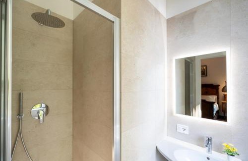 Acquabella Apartment | Duomo 7 min - Historic Luxury 3 Bedrooms Apartment