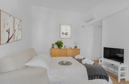 La Fontana Apartment | Duomo-Isola Home design-self check-in