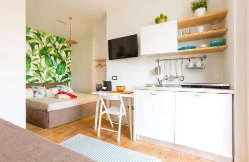 Centro Storico Apartment | Duomo Views, Light, Jungle-inspired Studio with Terrace