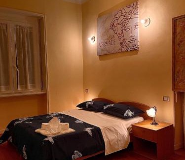 Carrobbio Apartment | Easy Room Italy Balcony