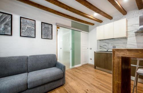 Lazzaretto Apartment | Elegant Suite in Milan Center
