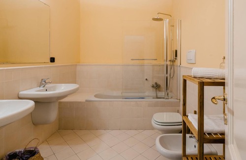 Borgo San Leonardo Hostel | Family interconnected suite