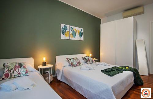 Milan Apartment | Fiore Milanese - San Siro, Fiera & City Life - RINNOVAMENTO FACCIATA PALAZZO IN CORSO