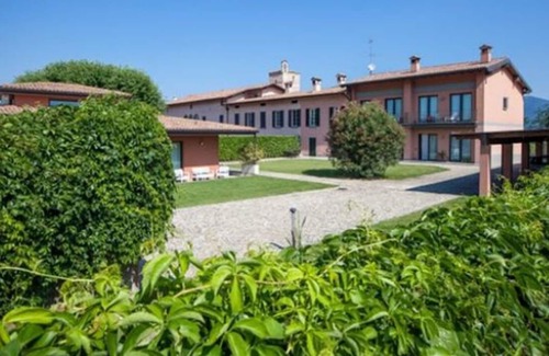 Torbiato di Adro House | Franciacorta Apartment2 - Pool View Chalet