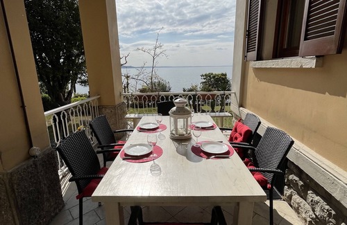 Gardone Riviera Apartment | Gorgeous Property Waterfront In An Exclusive Location. Private Beach.