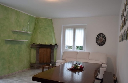 Lovere Apartment | Green house, the holiday home in the woods