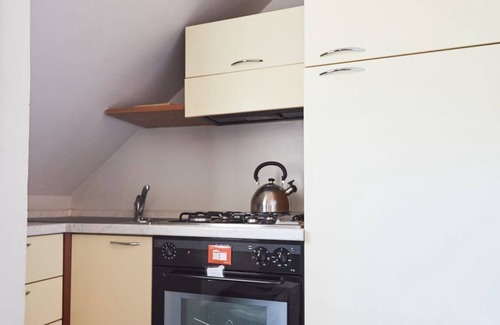 Milan Apartment | GuestHost - Studio con Balcone per 2 persone