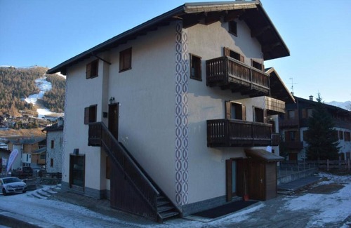 Livigno Apartment | Holiday Apartment "Rin Sky Rin Livigno" with Mountain View & Wi-Fi