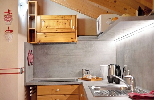 Livigno Apartment | Holiday Apartment 'Stelle Chalet Martina' Near Ski Slopes with Garden & Wi-Fi