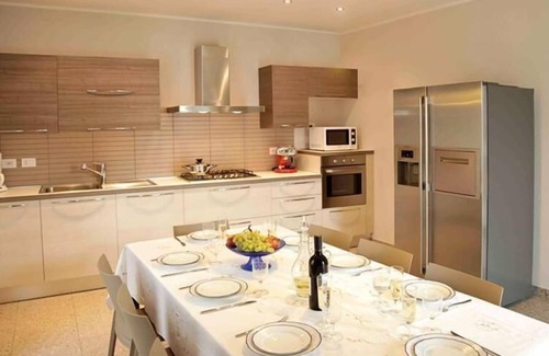 Domaso House | Holiday house Vercana for 1 - 16 persons with 5 bedrooms - Holiday home