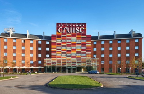 Montano Lucino Hotel | Hotel Cruise