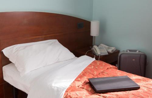 Azzano San Paolo Hotel | Hotel La Cascata