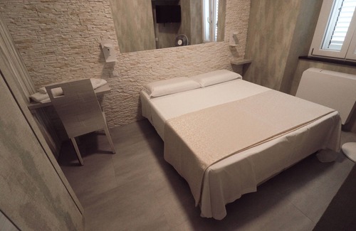 Merone Hotel | Hotel Pontenuovo