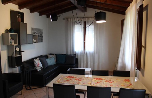San Felice del Benaco Apartment | Il Balcone Fiorito sul Garda - Celeste Apartment