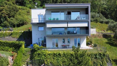 Pisogne Apartment | Il Cubo di Anja Home of amazing view