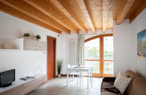 Riva di Solto Apartment | IseoLakeRental - Antico Oleificio