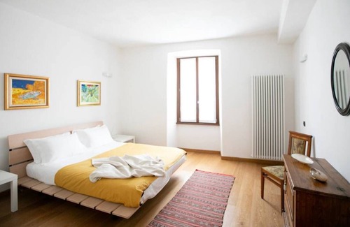 Riva di Solto Apartment | IseoLakeRental - Borgo Lago