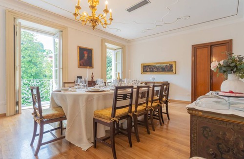 San Fermo della Battaglia Villa | 550 m² Villa ∙ 7 bedrooms ∙ 15 guests