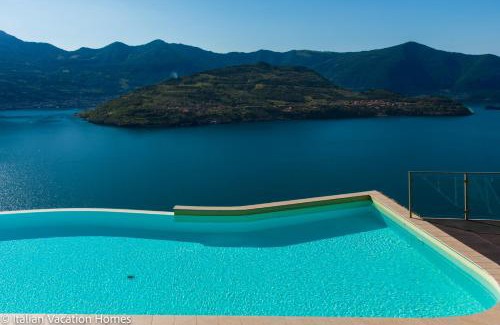Parzanica House | Italian Vacation Homes - Panoramic Villa