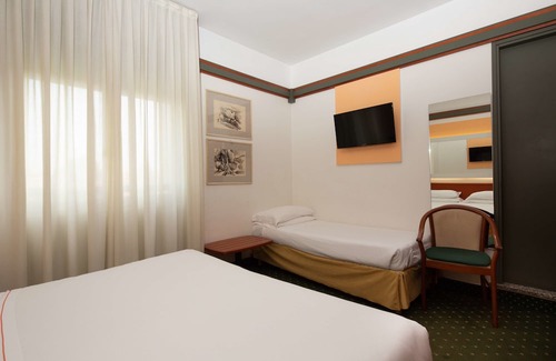 Gallarate Hotel | Jet Hotel, Sure Hotel Collection by Best Western
