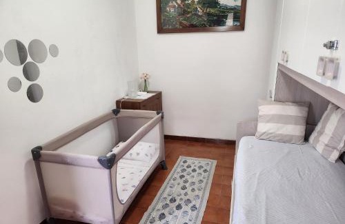 Lierna House | La Casetta di Laura intera casa indipendente vista lago 5 chilometri da Varenna