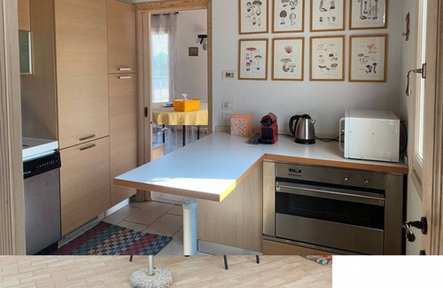 Pozzolengo Apartment | La Casina Apartment - with garden and pool