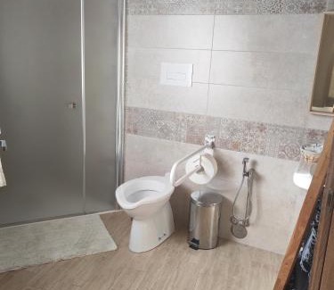 Tavernola House | La cornale