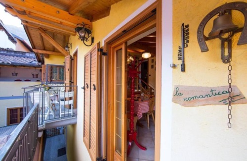 Venegono Superiore Apartment | La Corte di Franco - La Romantica