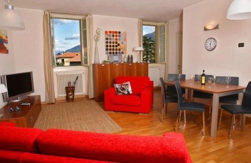 Menaggio Apartment | La Piazza Menaggio