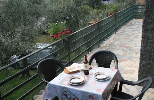 Toscolano Maderno House | La terrazza sugli ulivi
