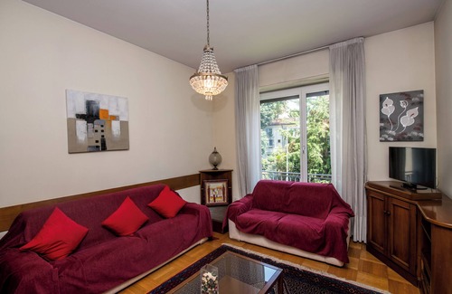Cerchia dei navigli Apartment | Large, bright apartment in city center, walking distance to Duomo and more