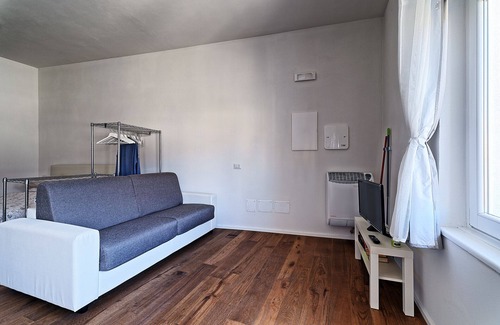 Colico Piano Apartment | Large Studio Apartment with Terrace and Lake View