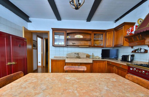 Ripamonti Corvetto House | Loft by KlabHouse w/3BDRM+3BTH+Jacuzzi and Parking near Fond. Prada