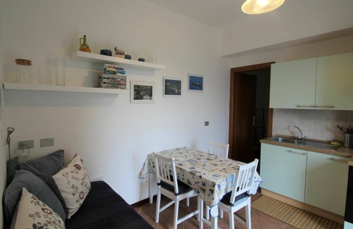 Luino Apartment | Lovely apartment for 3 guests with WIFI, TV and patio